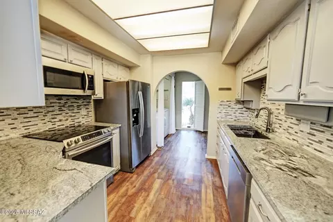 556 N Dodge Blvd, Tucson, AZ 85716