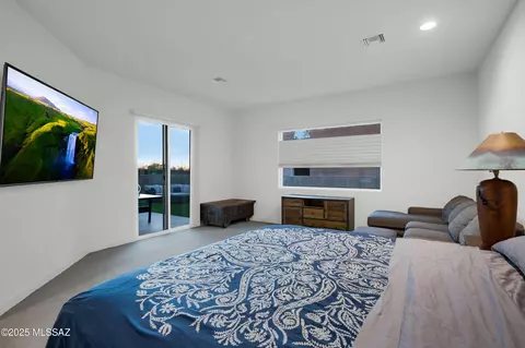 Bedroom - 6955 E Ventana Links Loop, Tucson, AZ 85750 photo 1 of 4