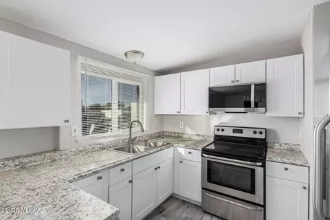 7059 S Cabot Place Pl, Tucson, AZ 85756 photo 5