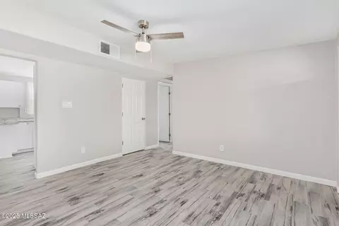 7059 S Cabot Place Pl, Tucson, AZ 85756 photo 11