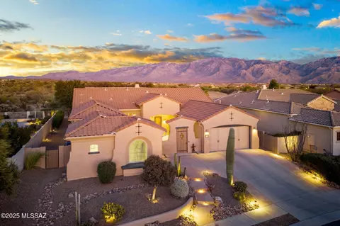13672 N Tessali Way, Tucson, AZ 85755