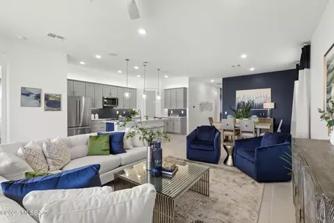 3138 N Dales Crossing Dr, Tucson, AZ 85745