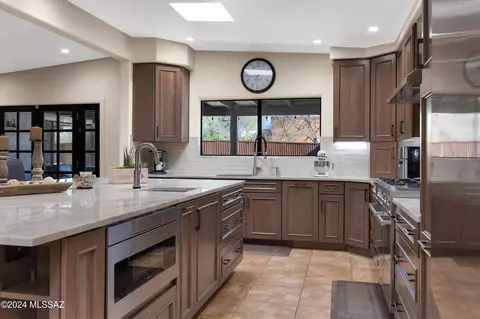 8941 E Summer Trl, Tucson, AZ 85749