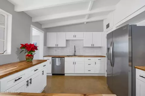 Kitchen - 2926 Exeter St, Tucson, AZ 85716 photo 3 of 3