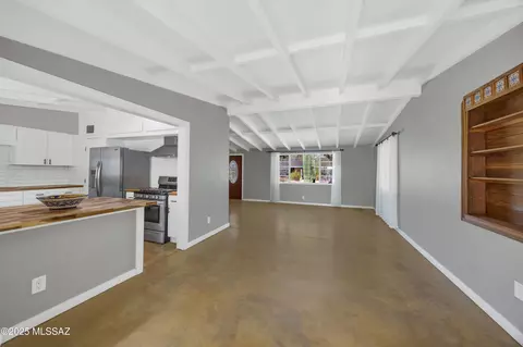 Living - 2926 Exeter St, Tucson, AZ 85716 photo 2 of 2