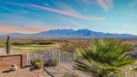 1853 W Acacia Bluffs Dr, Green Valley, AZ 85622