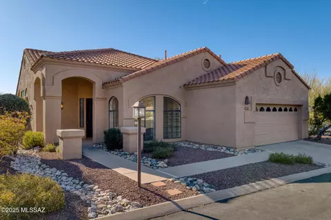 6070 N Coatimundi Dr, Tucson, AZ 85750