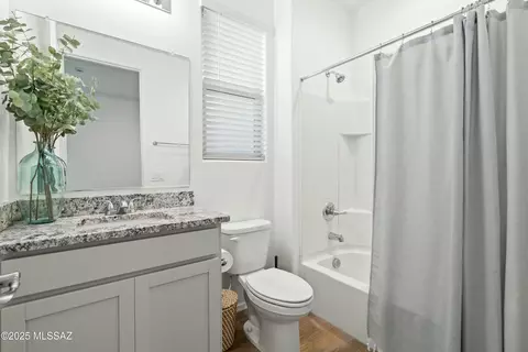 Bath - 11780 E Arabelle Dr, Vail, AZ 85641 photo 1 of 1