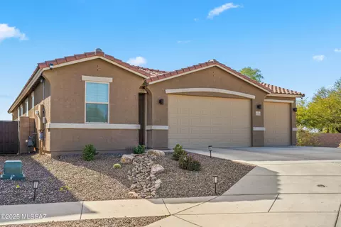 Exterior - 11780 E Arabelle Dr, Vail, AZ 85641 photo 2 of 5