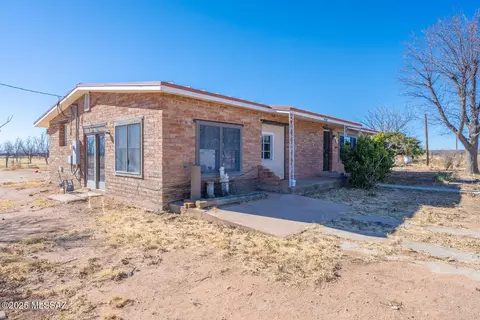 4859 W Gleeson Rd, Elfrida, AZ 85610