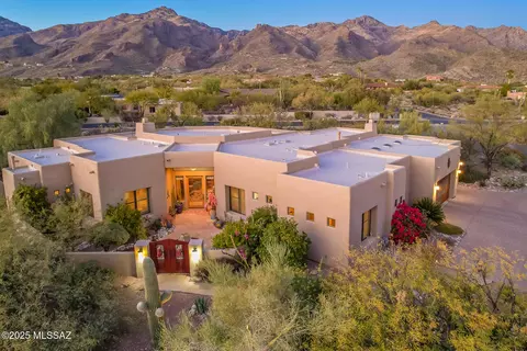 5983 N Sabino Shadow Ln, Tucson, AZ 85750