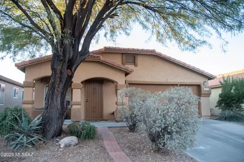 3553 W Camino De Urania, Tucson, AZ 85741