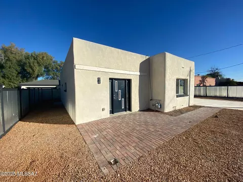 3525 E Willard St, Tucson, AZ 85716