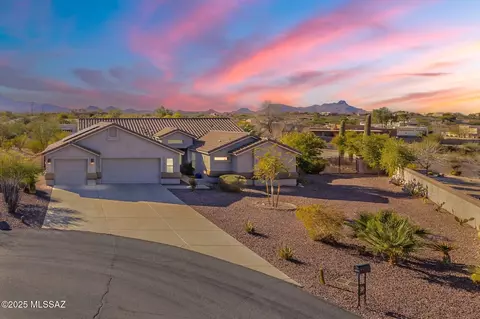 5641 N Sunset Heights Ct, Tucson, AZ 85743