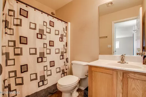 Bath - 10341 E Roywood Way, Tucson, AZ 85747 photo 1 of 3