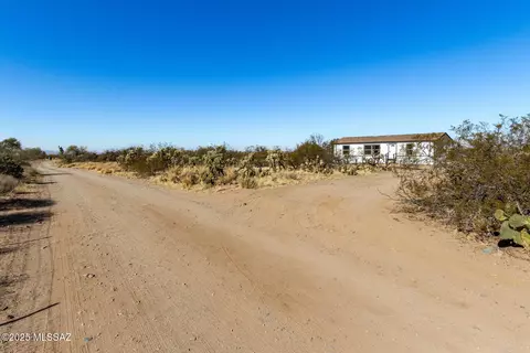 8025 E High Chaparral Pl, Vail, AZ 85641