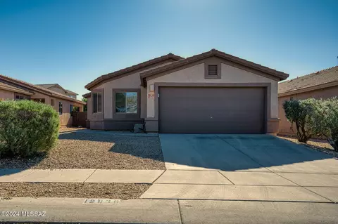 12836 E Red Iron Trl, Vail, AZ 85641