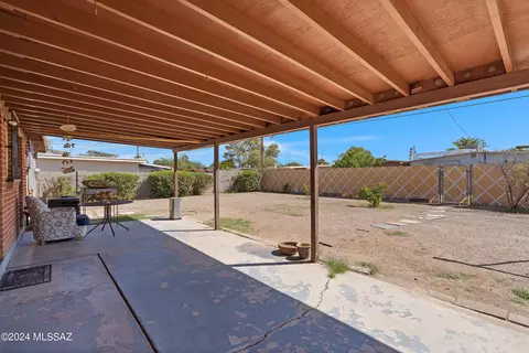 4872 E 23rd St, Tucson, AZ 85711 photo 13