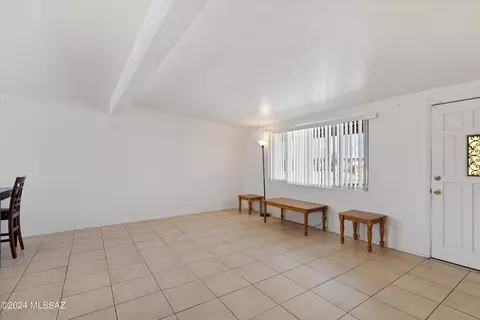 4872 E 23rd St, Tucson, AZ 85711 photo 3