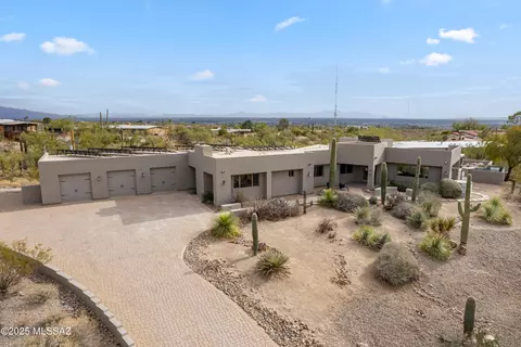 4930 N Calle Bendita, Tucson, AZ 85718