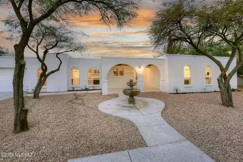 799 N Country Club Rd, Tucson, AZ 85716