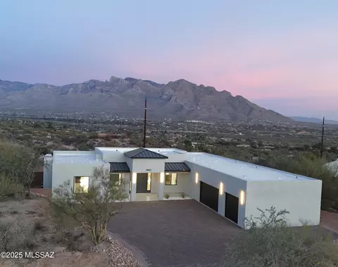 9928 N Rabwa Pl, Tucson, AZ 85742