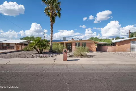 8731 E 29th St, Tucson, AZ 85710