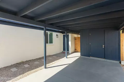 Exterior - 1137 E Garden Loop, Tucson, AZ 85706 photo 6 of 6