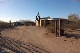 6455 N Sanders Rd, Tucson, AZ 85743