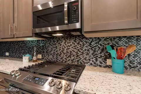 59830 E Jacaranda Pl, Oracle, AZ 85623 photo 9