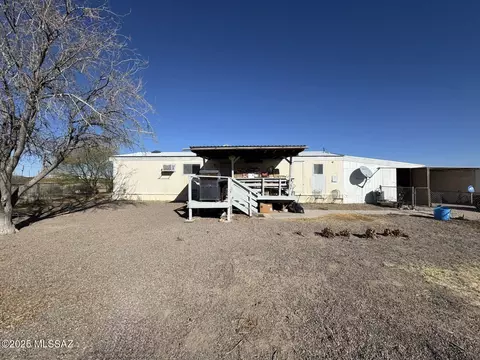 5700 S Harmon Ln, Safford, AZ 85546