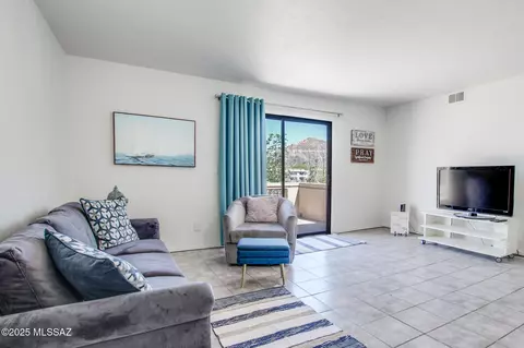471 W Yucca Ct #321, Tucson, AZ 85704
