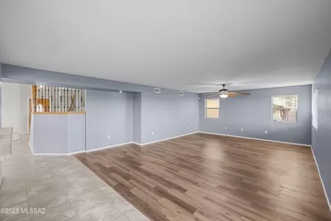 Living - 962 S Willis Ave, Vail, AZ 85641 photo 6 of 8