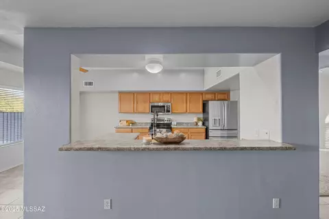 Kitchen - 962 S Willis Ave, Vail, AZ 85641 photo 7 of 7
