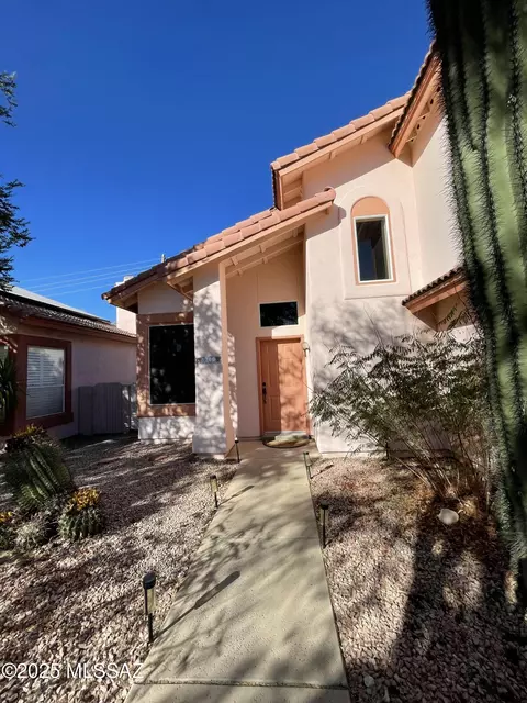 3700 W Mesa Ridge Trl, Tucson, AZ 85742