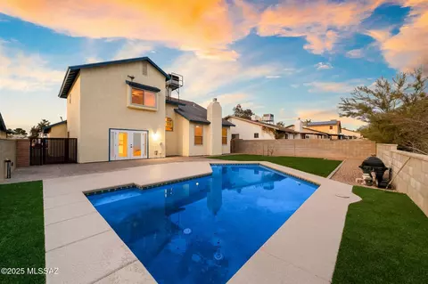 9288 N Eagle Dancer Dr, Tucson, AZ 85742