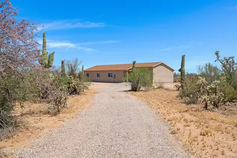 5783 N Avra Rd, Tucson, AZ 85743