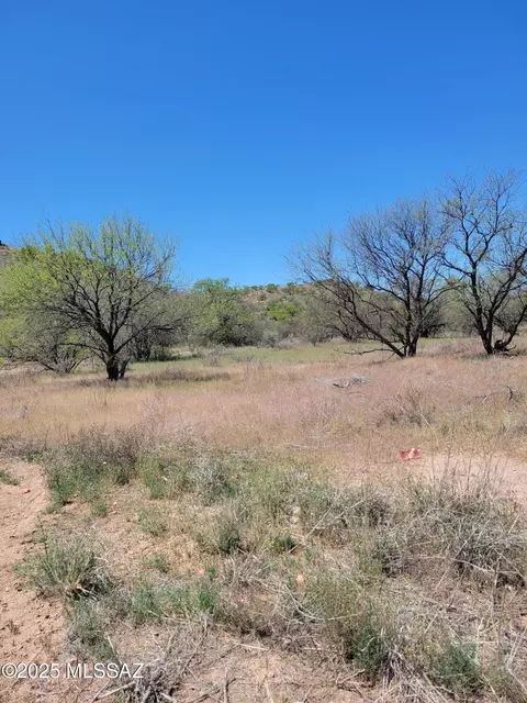 E Baffert Drive, Nogales, AZ 85621