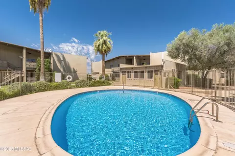 2525 N Alvernon Way #F-8, Tucson, AZ 85712