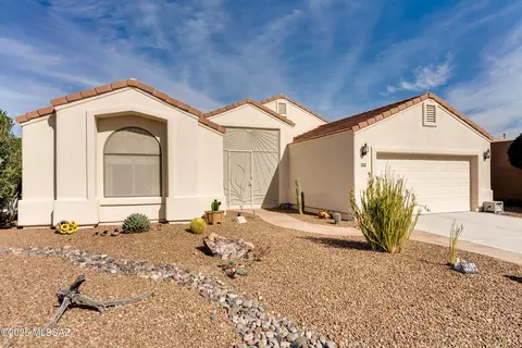 604 W Links Ln, Green Valley, AZ 85614