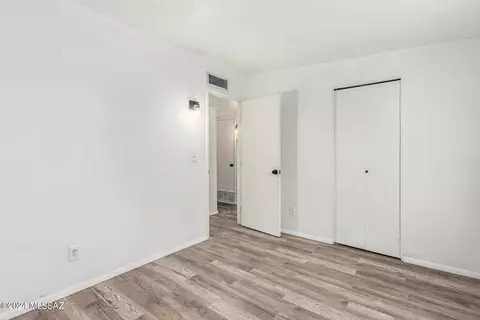 1032 E 30th St, Tucson, AZ 85713 photo 17