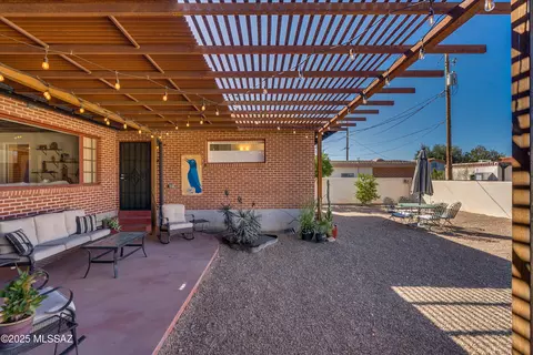 Exterior - 2249 E 9th St, Tucson, AZ 85719 photo 3 of 5