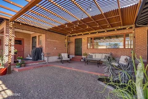 Exterior - 2249 E 9th St, Tucson, AZ 85719 photo 2 of 5
