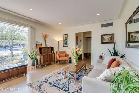 Living - 2249 E 9th St, Tucson, AZ 85719 photo 1 of 5