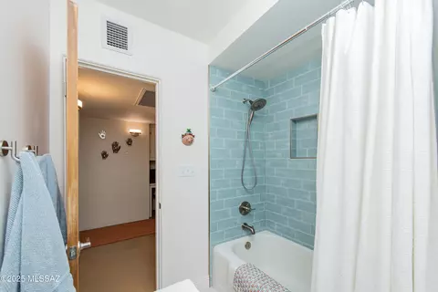 Bath - 2249 E 9th St, Tucson, AZ 85719 photo 6 of 7