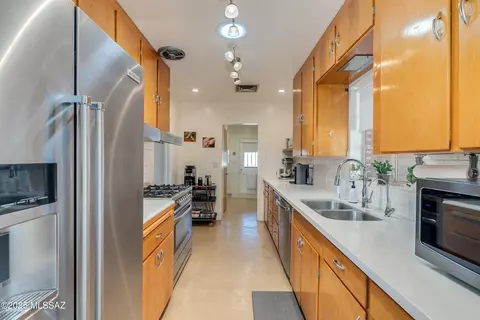 Kitchen - 2249 E 9th St, Tucson, AZ 85719 photo 1 of 4