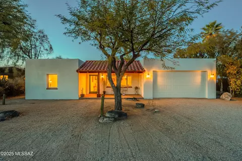 2617 E Florence Dr, Tucson, AZ 85716