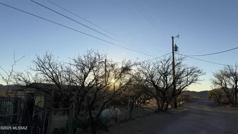 17220 W 2nd St, Arivaca, AZ 85601