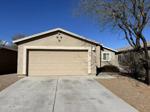 3943 E Isaiah Dr, Tucson, AZ 85706