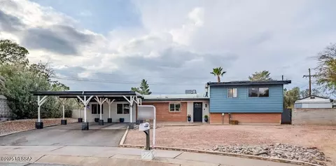 8101 E Colette Pl, Tucson, AZ 85710